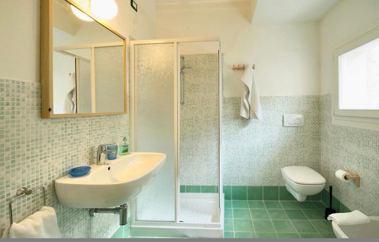 Residence Con Piscina A 4 Km Da Baja Sardinia Cala Bitta Ngoại thất bức ảnh