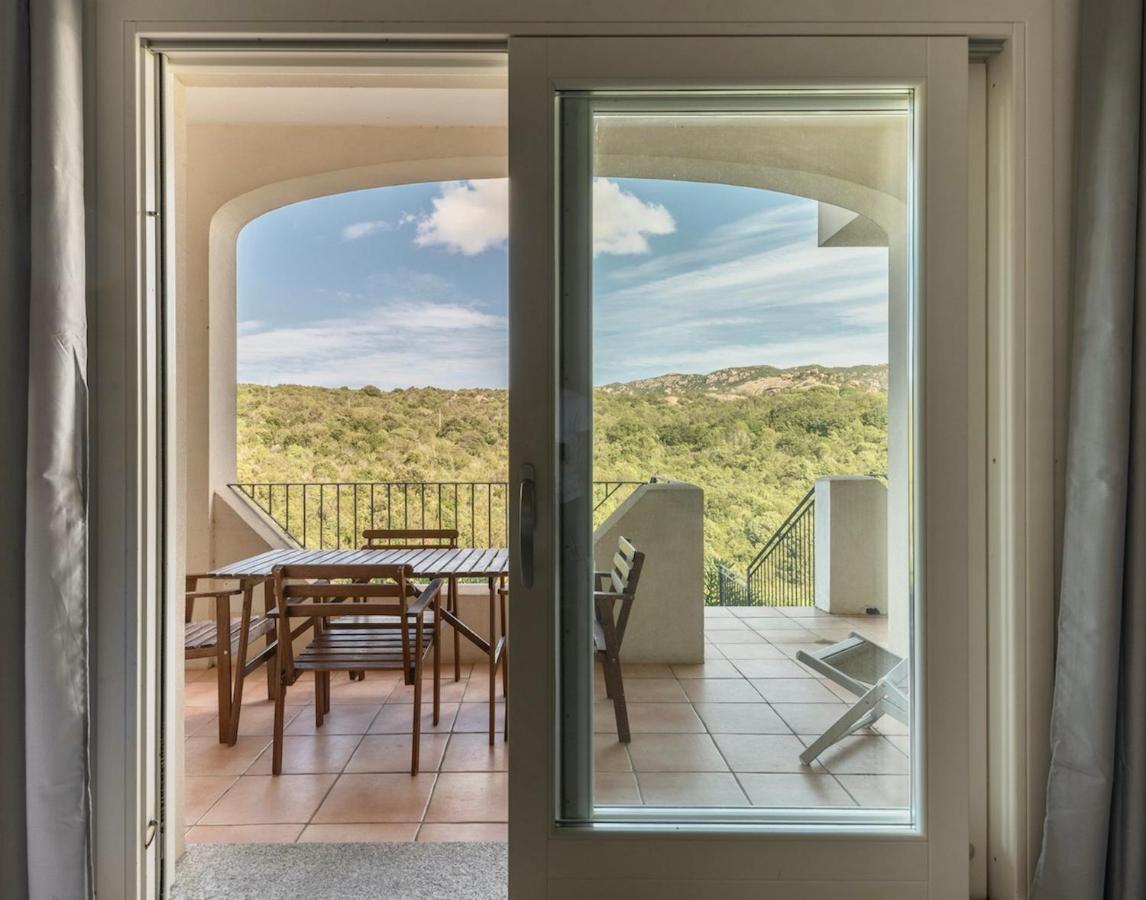 Residence Con Piscina A 4 Km Da Baja Sardinia Cala Bitta Ngoại thất bức ảnh